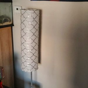 Paper shade deco lamp